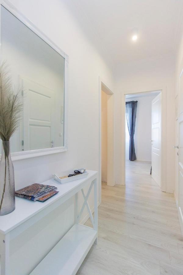 Apartment Ena ,City Center Sibenik Exterior photo