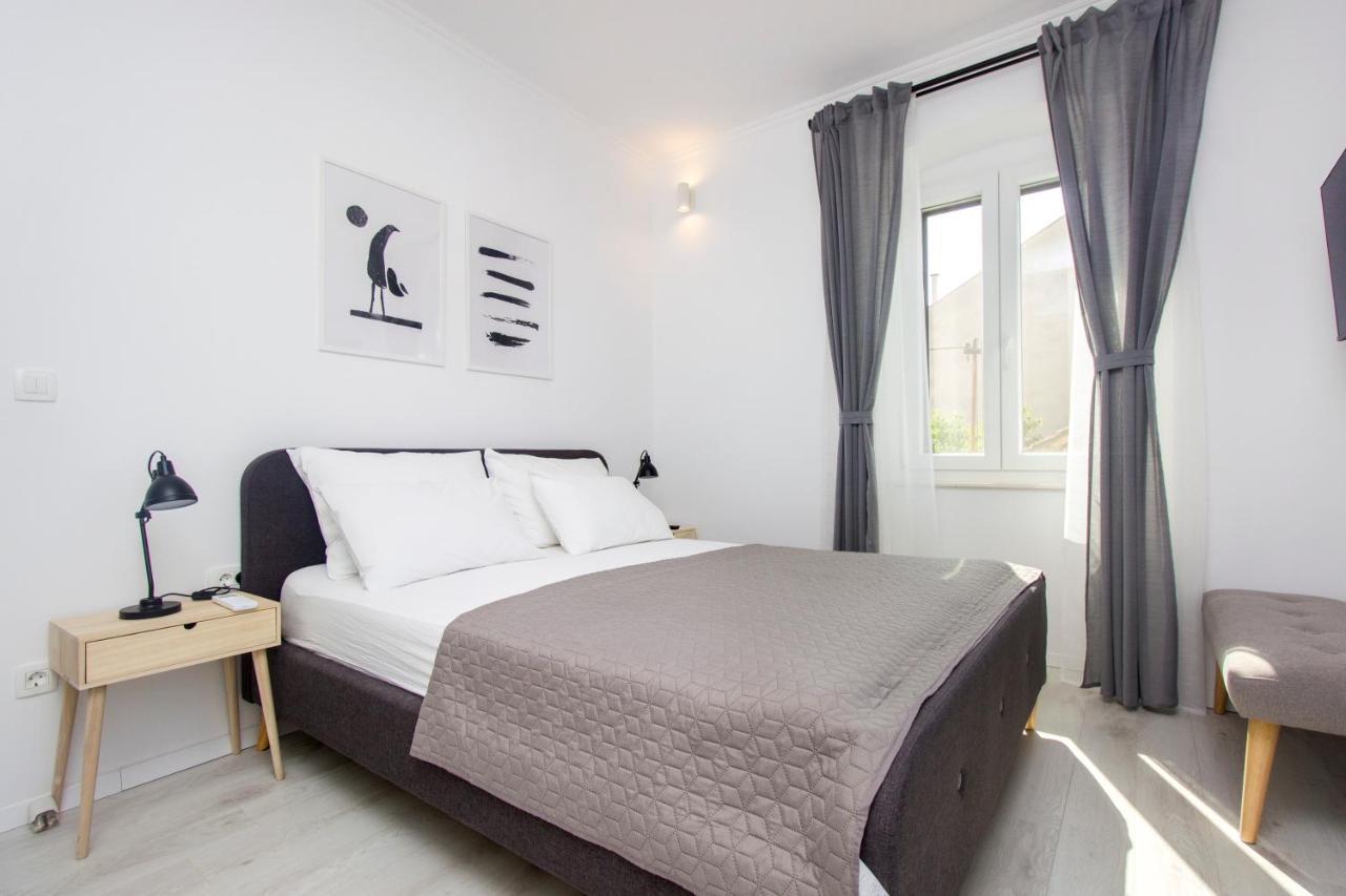 Apartment Ena ,City Center Sibenik Exterior photo